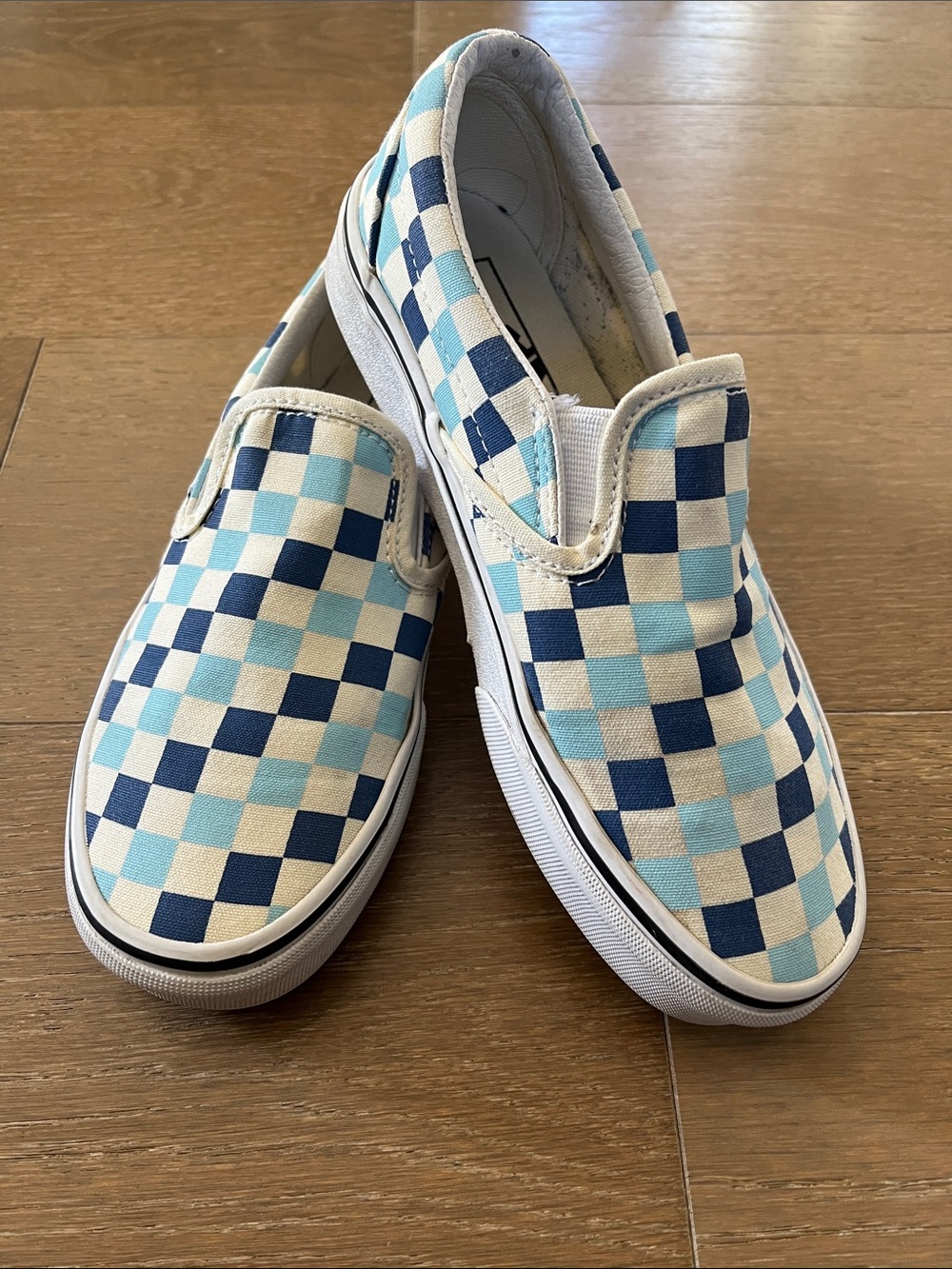 Vans Women’s Slip-On Checkered Sneakers in Navy and Light Blue size 6.5